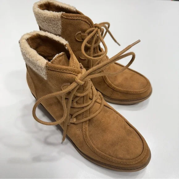 Mad Love Tan Lace Up Wedge Boots - Picture 2 of 7